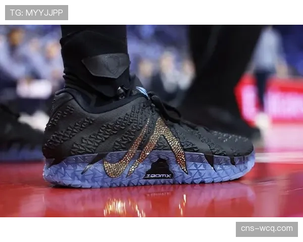 特写：贾·莫兰特复出训练，重点演练由守转攻的快速启动